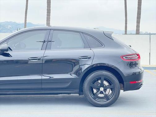 2018 Porsche Macan Base