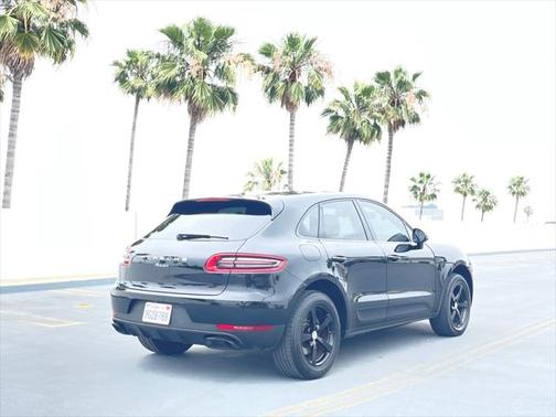 2018 Porsche Macan Base