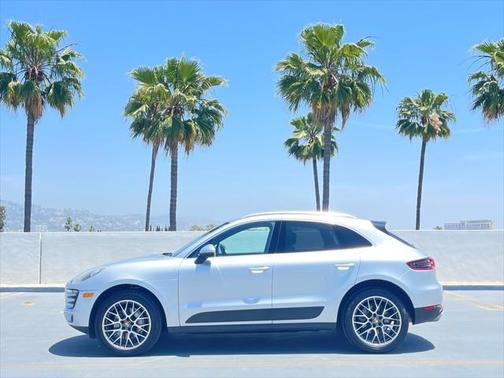 2017 Porsche Macan Base
