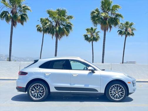 2017 Porsche Macan Base