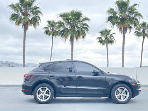 2018 Porsche Macan Base