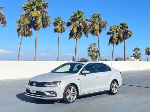 2017 Volkswagen Jetta GLI