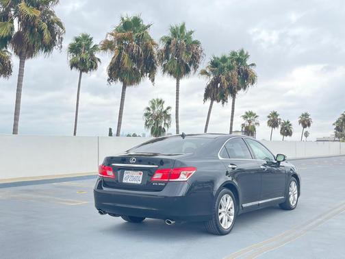 2011 Lexus ES 350 Base