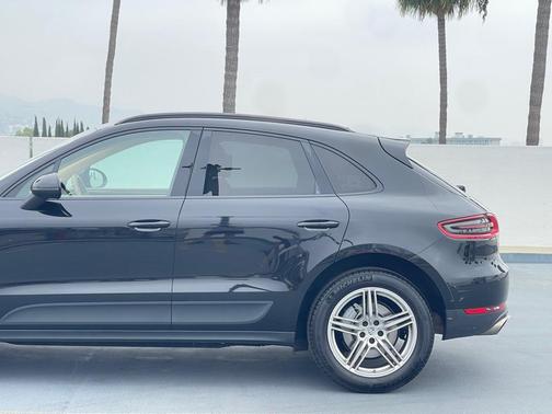 2015 Porsche Macan S