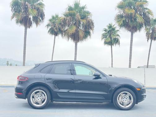 2015 Porsche Macan S