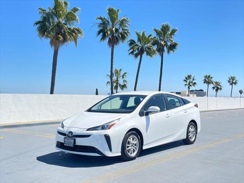 2019 Toyota Prius LE