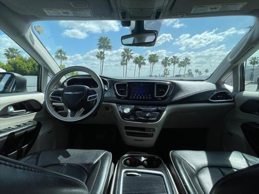 2018 Chrysler Pacifica Hybrid Limited