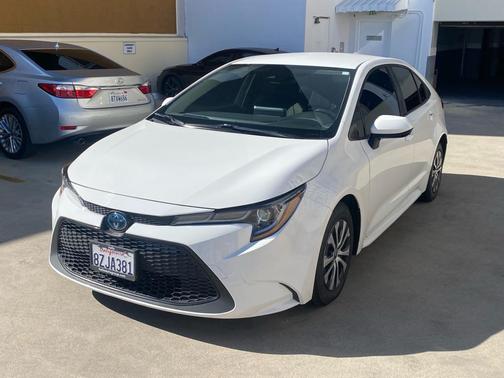 2022 Toyota Corolla Hybrid LE