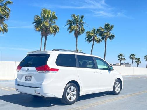 2012 Toyota Sienna LE