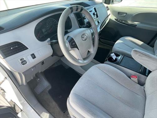 2012 Toyota Sienna LE