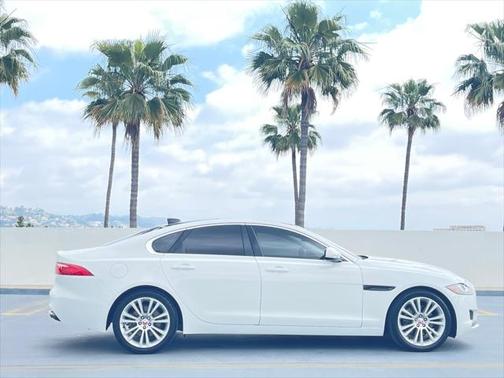 2018 Jaguar XF 25t Prestige