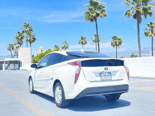 2018 Toyota Prius Two