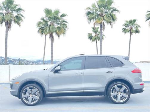 2016 Porsche Cayenne Base