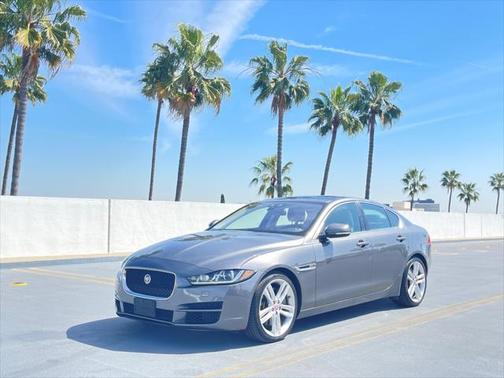 2017 Jaguar XE 35t Prestige