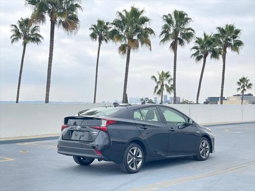 2022 Toyota Prius L