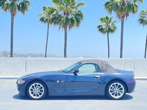 2004 BMW Z4 2.5i Roadster
