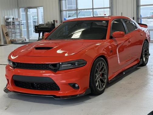 2016 Dodge Charger SRT 392