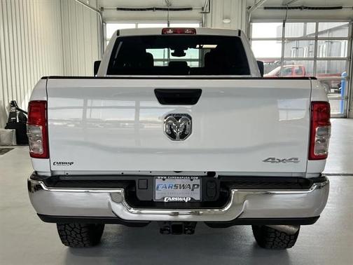 Bright White Clearcoat 2023 RAM 2500 Big Horn Crew Cab 4x4 6'4' Box