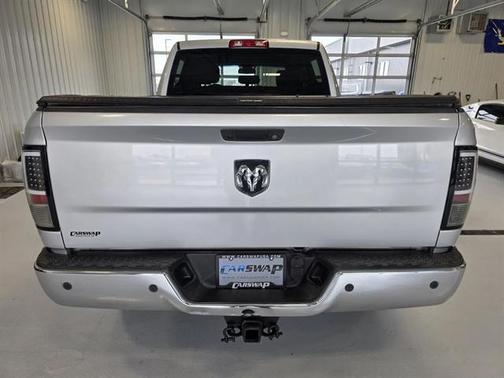 Bright Silver Metallic Clearcoat 2016 RAM 2500 Tradesman