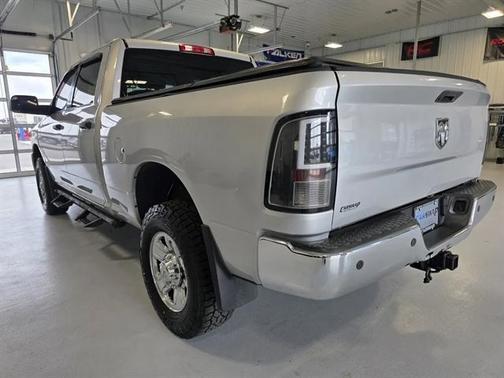 Bright Silver Metallic Clearcoat 2016 RAM 2500 Tradesman