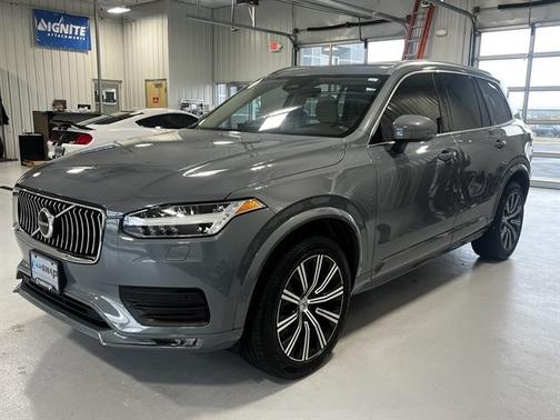 2023 Volvo XC90 B6 Core