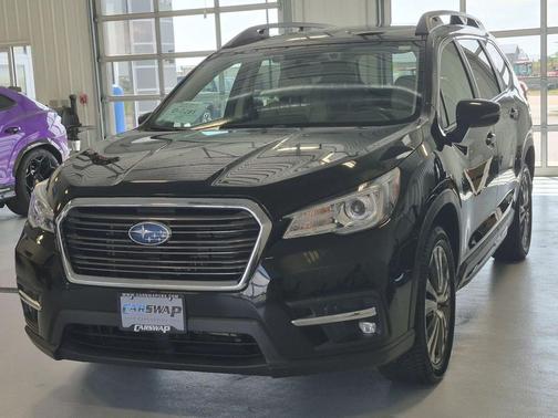 Crystal Black Silica 2022 Subaru Ascent Limited 7-Passenger