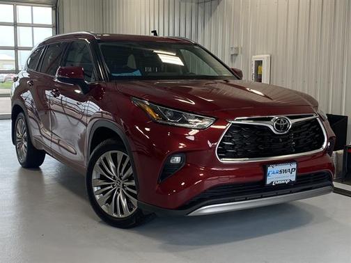 2022 Toyota Highlander Platinum