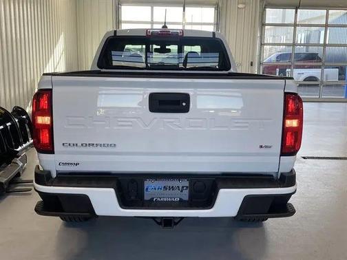 Summit White 2022 Chevrolet Colorado LT