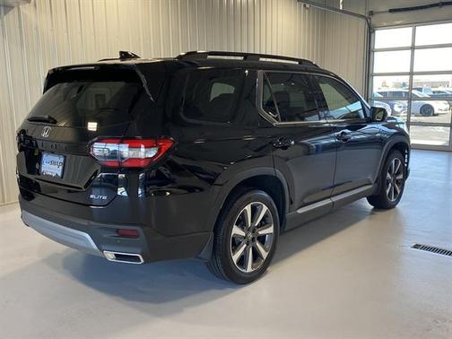 2024 Honda Pilot Elite