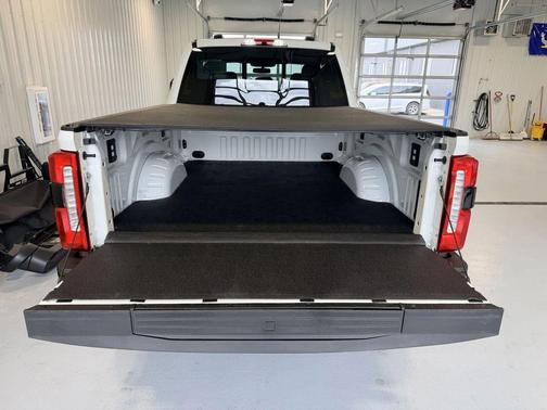 Star White Metallic Tri-Coat 2025 Ford F-250 King Ranch