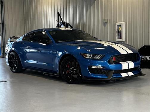 2019 Ford Shelby GT350R Base