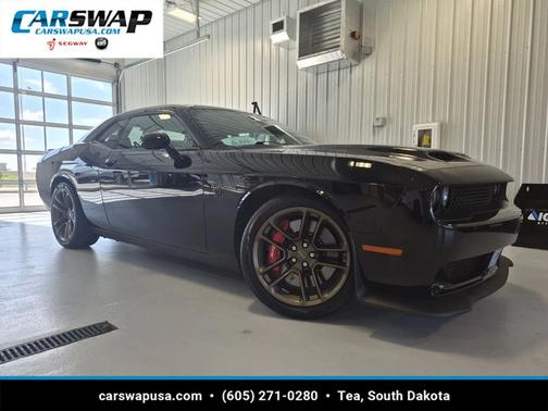Pitch Black Clearcoat 2022 Dodge Challenger SRT Hellcat