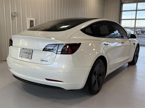 2022 Tesla Model 3 Long Range