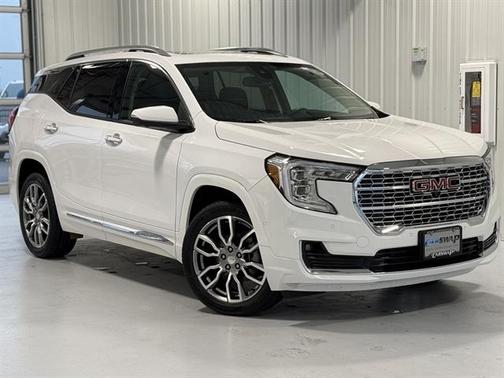 2022 GMC Terrain Denali