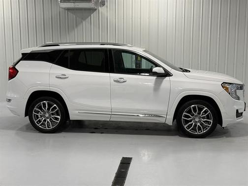 2022 GMC Terrain Denali