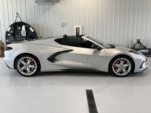 Blade Silver Metallic 2020 Chevrolet Corvette Stingray w/3LT
