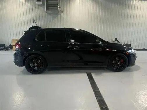 Deep Black Pearl 2024 Volkswagen Golf GTI 1.4T TSI
