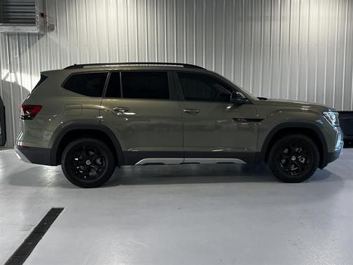 2024 Volkswagen Atlas 2.0T SEL