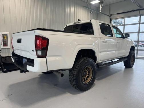 Ice Cap 2023 Toyota Tacoma SR
