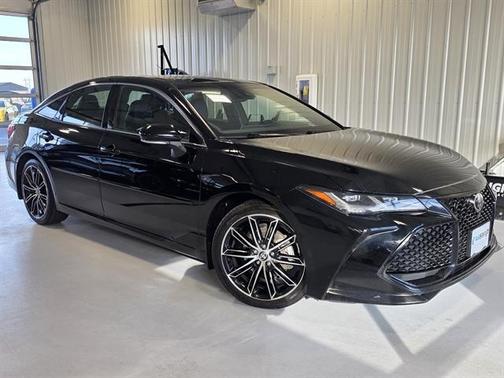 2022 Toyota Avalon Touring