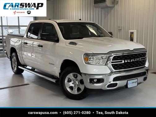 Bright White Clearcoat 2024 RAM 1500 Big Horn/Lone Star