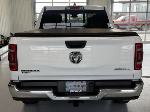 Bright White Clearcoat 2024 RAM 1500 Big Horn/Lone Star