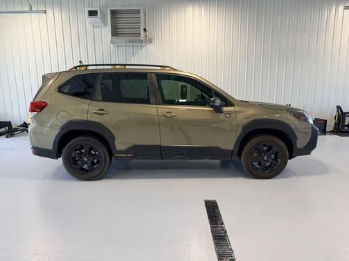 Autumn Green Metallic 2022 Subaru Forester Wilderness