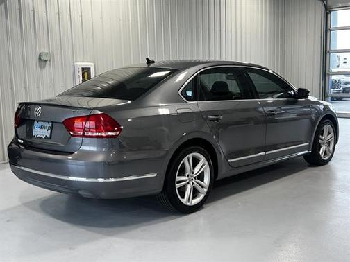 2014 Volkswagen Passat 2.0L TDI DSG SEL Premium
