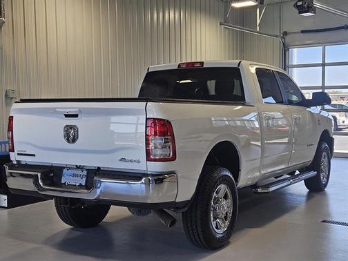2021 RAM 2500 Big Horn Crew Cab 4x4 6'4' Box