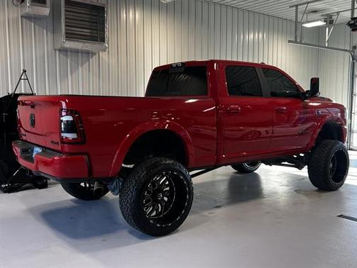 2021 RAM 3500 Laramie Crew Cab 4x4 6'4' Box