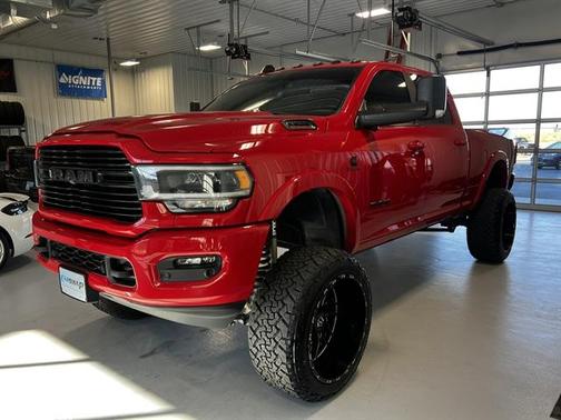 2021 RAM 3500 Laramie Crew Cab 4x4 6'4' Box