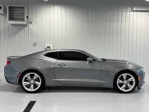 2021 Chevrolet Camaro RWD Coupe LT1