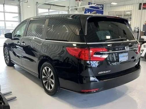 Crystal Black Pearl 2021 Honda Odyssey EX-L