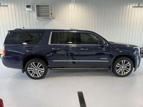 Dark Sapphire Blue Metallic 2018 GMC Yukon XL Denali